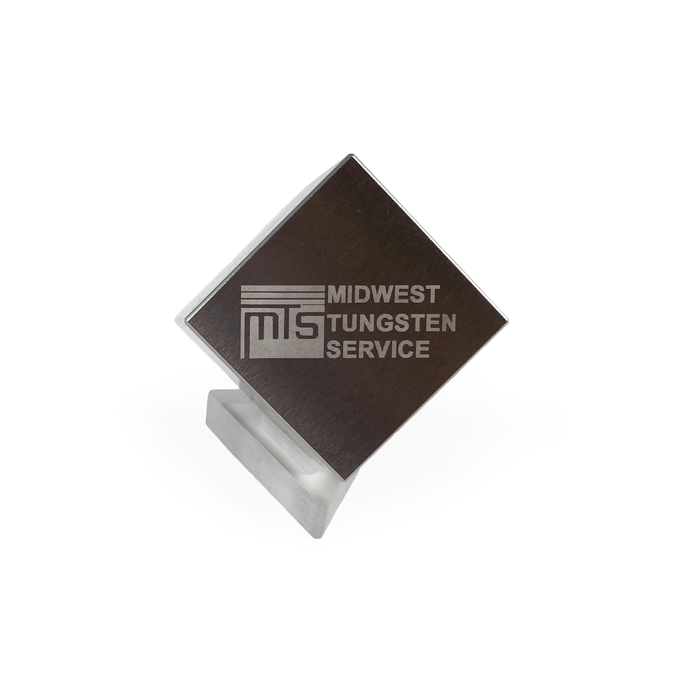 Custom_Engraved_W_Cube_MTS